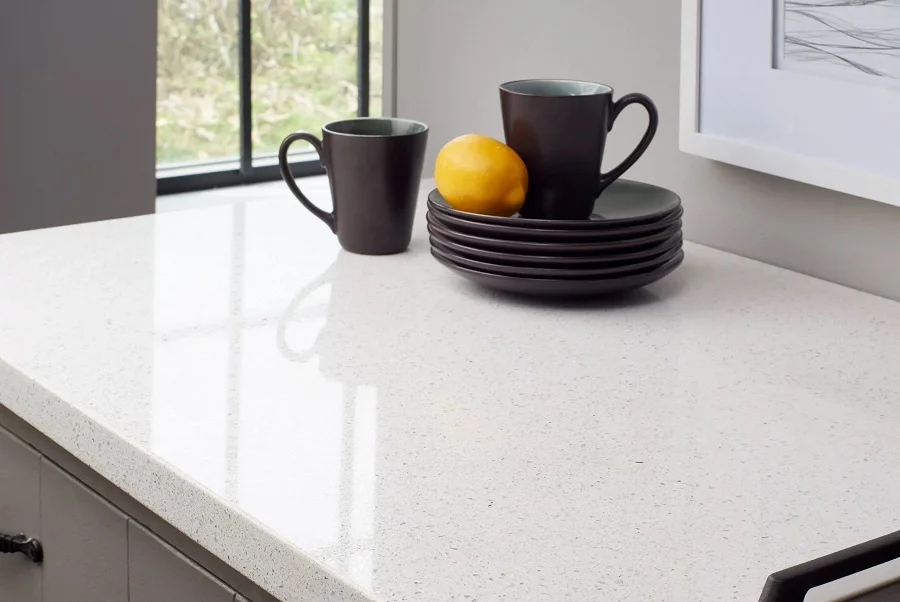 cuarzo blanco para la renovación de su cocina en España?